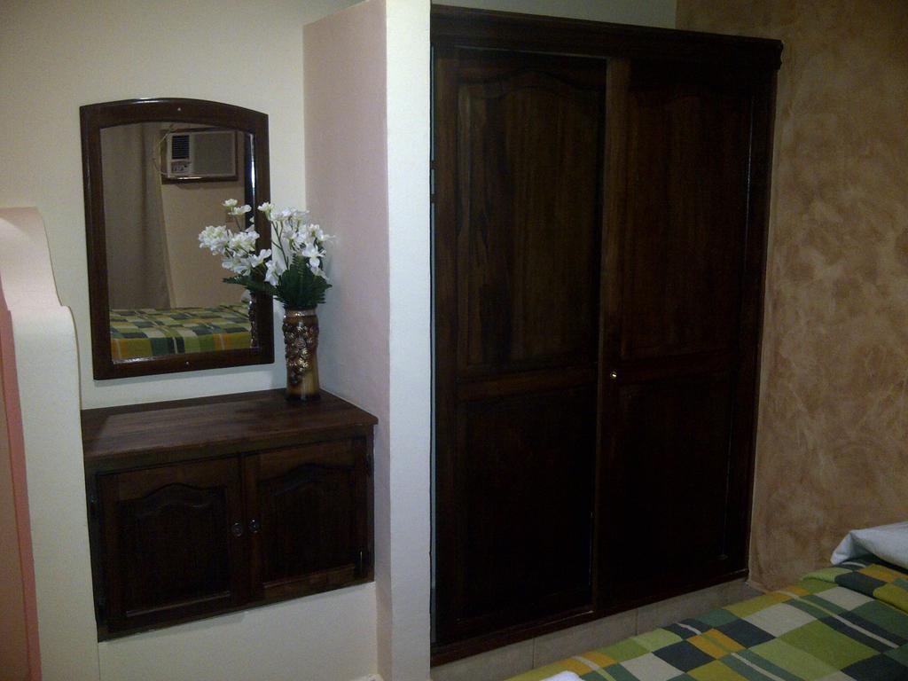 Hotel Cibeles La Ceiba Quarto foto
