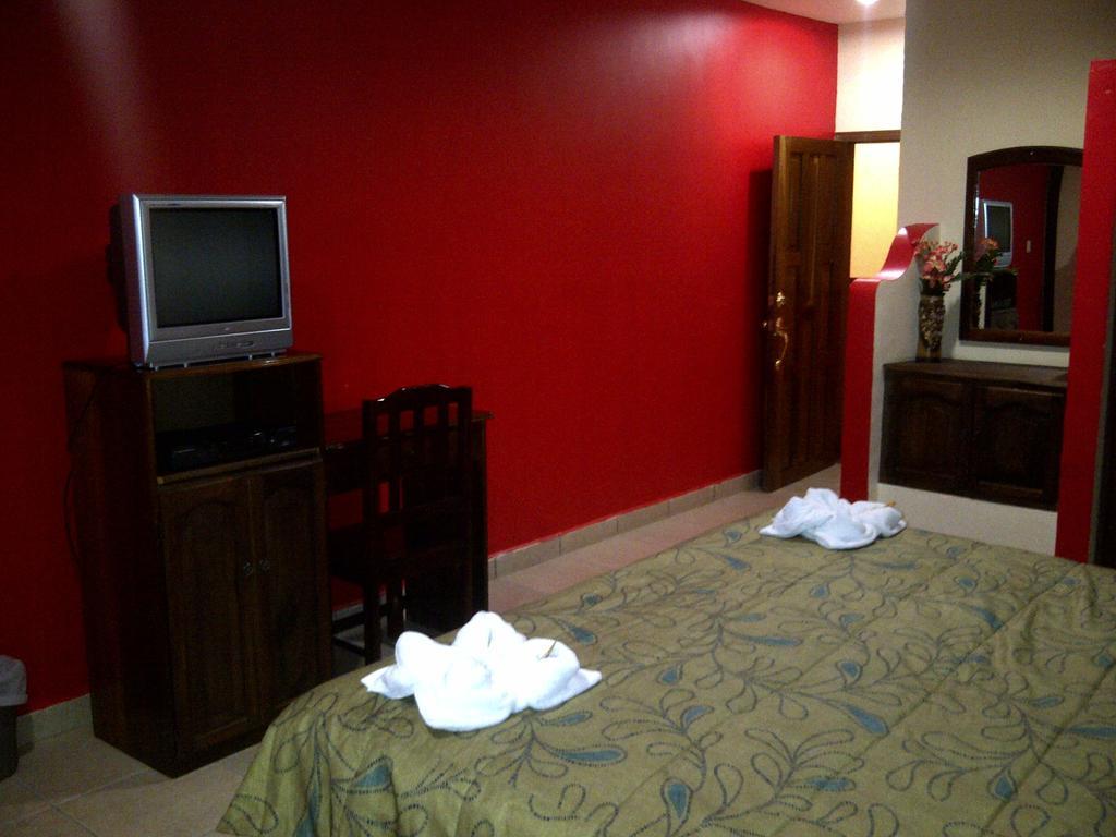 Hotel Cibeles La Ceiba Quarto foto